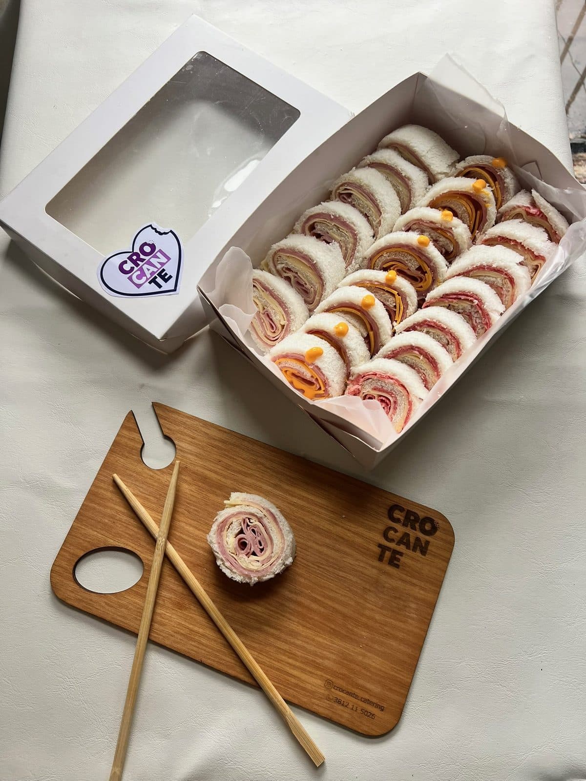 Box degustación de Crocante con sandwichitos surtidos